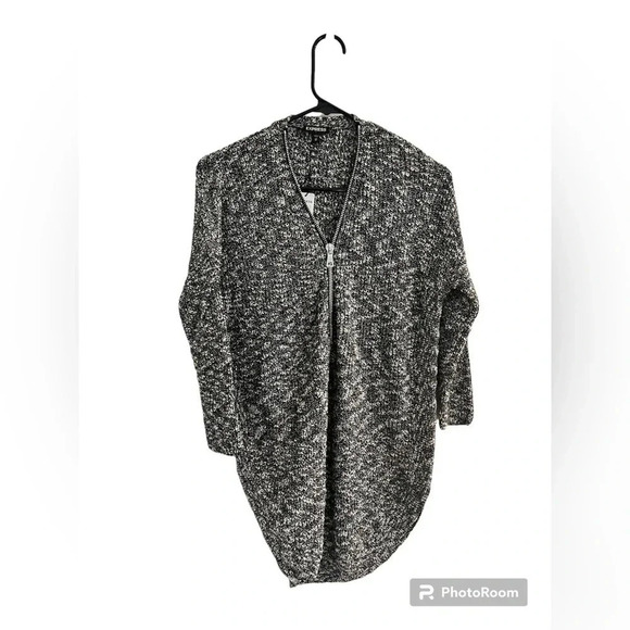 Express Women’s Gray Knit Tunic with Zipper Size XS Cozy, longline, warm - Picture 1 of 6
